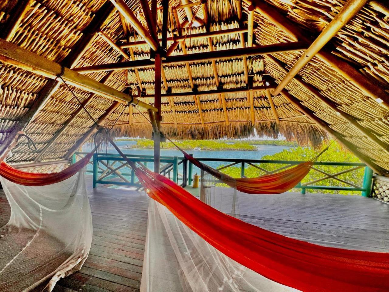 ホテル El Arca Tintipan Island エクステリア 写真