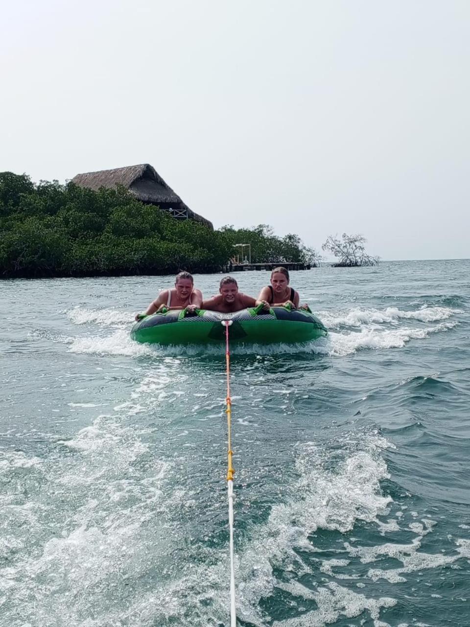 ホテル El Arca Tintipan Island エクステリア 写真