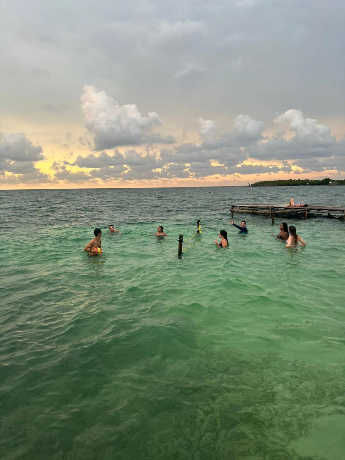 ホテル El Arca Tintipan Island エクステリア 写真