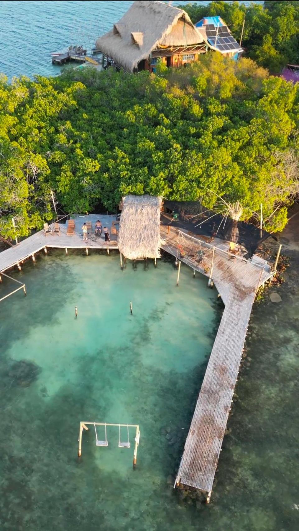 ホテル El Arca Tintipan Island エクステリア 写真